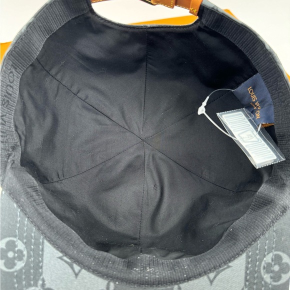 Louis Vuitton NWT’s black and grey monogram baseball cap..archived. Never worn, - Picture 9 of 11